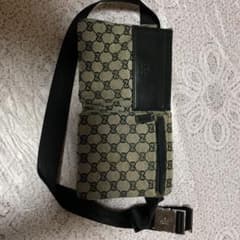 なおち様専用GUCCI グッチ　ショルダーバッグ　ウェストバッグのサムネイル