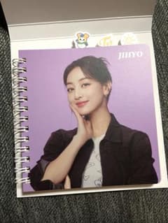 ジヒョ　TWICE 一番くじ　手帳のサムネイル