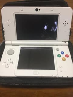 New任天堂 3DS  ケース付のサムネイル