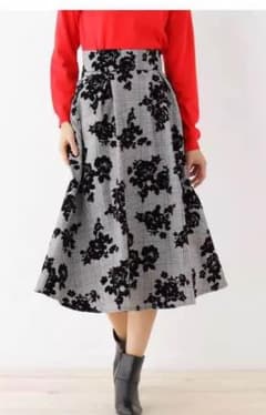 新品♡オゾック フロッキー フラワースカートのサムネイル