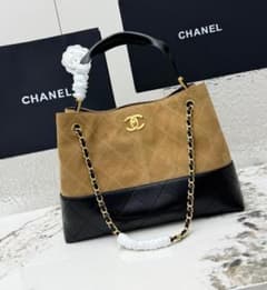 CHANEL スエード ショルダーバッグ CHANEL スエード×レザー チェーンショルダーバッグ - メルカリ