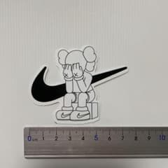 KAWS シールのサムネイル