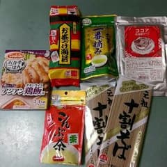 食品詰め合わせのサムネイル