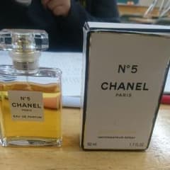 CHANEL香水のサムネイル