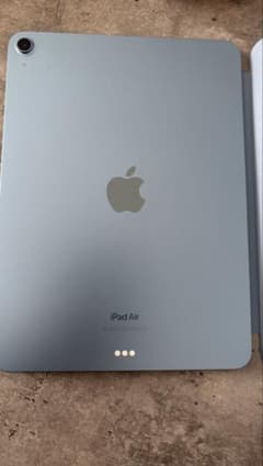 Apple iPad Air 第5世代 ブルー 256GB 本体のサムネイル