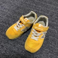 ニューバランス キッズ スニーカー　18.5㎝のサムネイル