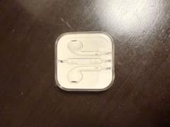 s*u様 Apple EarPods 3.5mmプラグ 有線イヤホン 本体 値下のサムネイル