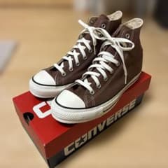 CONVERSE ダークブラウン ハイカットスニーカーのサムネイル