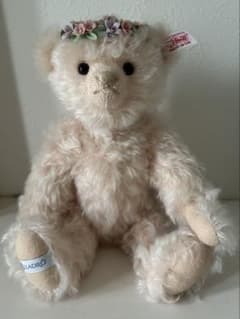 Steiff × Lladró コラボ テディベア 花冠付き 希少 限定 Steiff × Lladró コラボ テディベア 花冠付き 希少 限定 - メルカリ