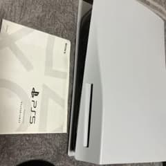 PlayStation 5 本体 + ゲームソフト2本 + ケーブルセット