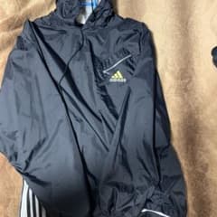 adidas　ナイロンジャケットのサムネイル