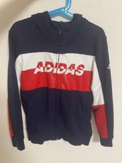 adidas 130cm パーカーのサムネイル