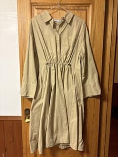 WANDERSON ベージュ シャツワンピース Lサイズのサムネイル