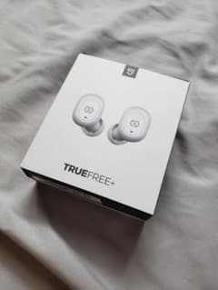 True free+　ホワイト　ワイヤレスイヤホンのサムネイル