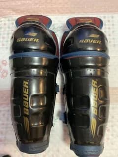 アイスホッケー レガースのサムネイル