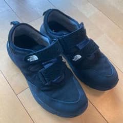 【ゆうさん様専用】ノースフェイス　スニーカーのサムネイル