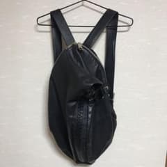 カワカワ kawakawa のレザーデカジップリュックのサムネイル