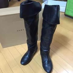 ZARA(ザラ)レザーロングブーツのサムネイル