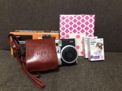 FUJI FILM INSTAX MINI 90 ネオクラシック BLACKのサムネイル