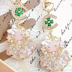 絢爛☆アマビエさん 馬蹄クローバー☆レジンキーホルダー ハンドメイド