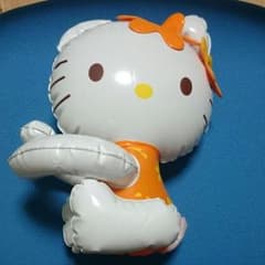 さくら♪様専用 ハローキティだっこ人形のサムネイル