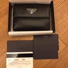 PRADA プラダ 財布のサムネイル