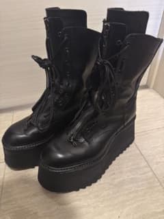 julius 25aw プラットフォームブーツ - メルカリ