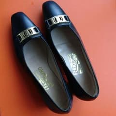 Ferragamo フェラガモ パンプスのサムネイル
