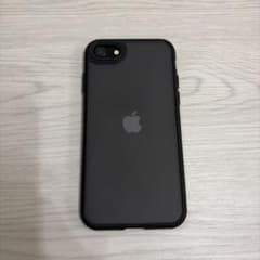 iPhoneSE第三世代本体 ミッドナイト64GBケース付きSIMフリーのサムネイル