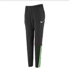 NIKE ストライクテックのサムネイル