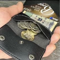 サ*ー様 ブラックレザー 三つ折り財布のサムネイル