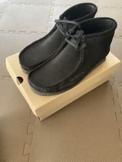 クラークス　ワラビー　黒のサムネイル