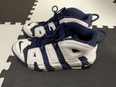 NIKE AIR UPTEMPOのサムネイル