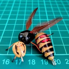 ハンドメイドフローティングルアー（ヒメスズメバチ）ジョイントタイプ