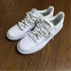 NIKE スニーカー 白 新品のサムネイル