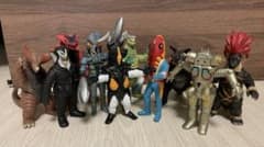 ⭐︎旧サイズ ウルトラ怪獣 ソフビ 10体まとめ売り ゼットン バルタン星人 他のサムネイル