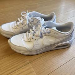 Nike エアクッション ホワイトスニーカーのサムネイル