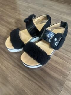UGGサンダル　23㎝のサムネイル