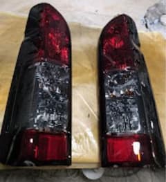 ハイエース200系納車外し純正テールベースグラデーションスモーク塗装