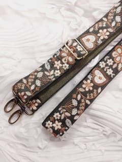 特価J-43インド刺繍リボン※ショルダーストラップ　スマホストラップ　送料込みのサムネイル