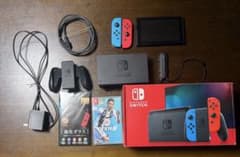 Nintendo Switch 本体 赤/青 Joy-Con FIFA 19付きのサムネイル