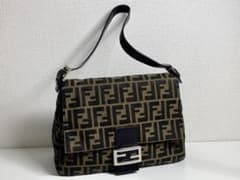 FENDI フェンディ ズッカ柄 マンマバケット ハンドバッグのサムネイル