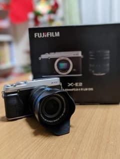 【再値下げ】FUJIFILM　X-E2レンズキットのサムネイル