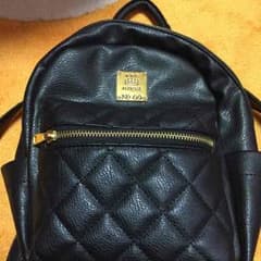 黒 リュックのサムネイル