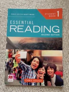 Essential Reading Student Book 1のサムネイル