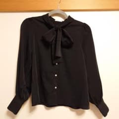 Honeys　リボンタイブラウス　ブラック　Sサイズのサムネイル