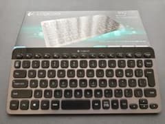 ロジクール Bluetooth ® イルミネートキーボード k810 - メルカリ
