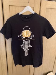 デウスエクスマキナ Tシャツのサムネイル