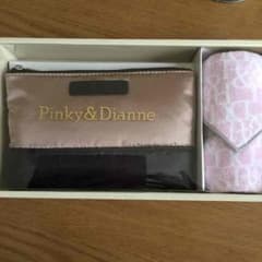 Pinky&Dianne ポーチとハンカチタオルのセットのサムネイル