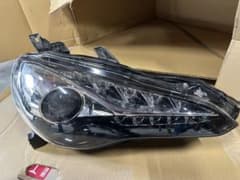 86 ZN6 後期 純正ヘッドライト 右側 運転席側のサムネイル